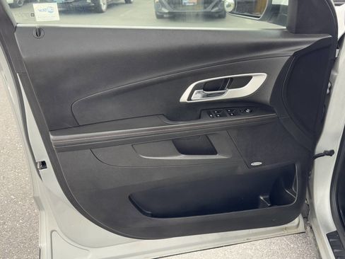 Used 2011 Chevrolet Equinox LT image 43