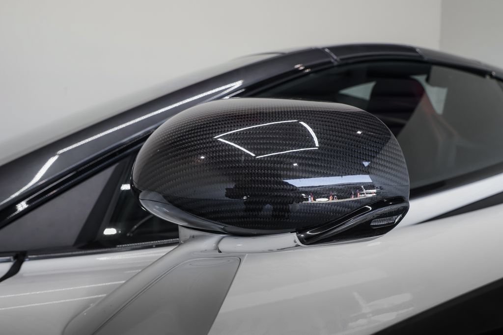 Used 2018 McLaren 570S Spider RWD image 18