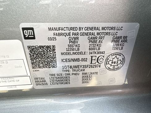Used 2025 GMC Sierra 3500 Denali w/ Denali Reserve Package AWD/4WD image 37