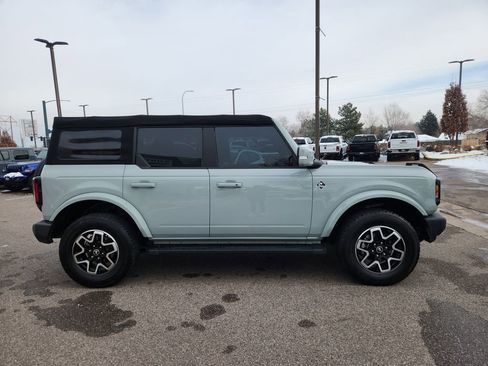 Used 2022 Ford Bronco Outer Banks image 2