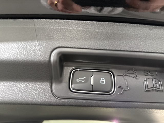 Used 2026 Ford Explorer Active w/ Active Comfort Package AWD/4WD image 12