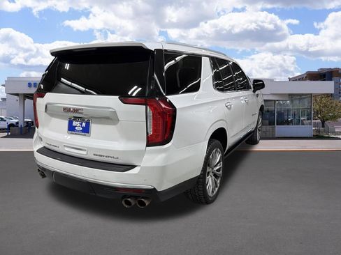 Used 2021 GMC Yukon Denali w/ Denali Premium Package AWD/4WD image 3
