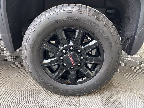 New 2026 GMC Sierra 2500 AT4 w/ AT4 Premium Plus Package AWD/4WD image 4