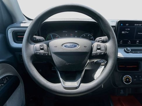 Used 2024 Ford Maverick XLT FWD image 11