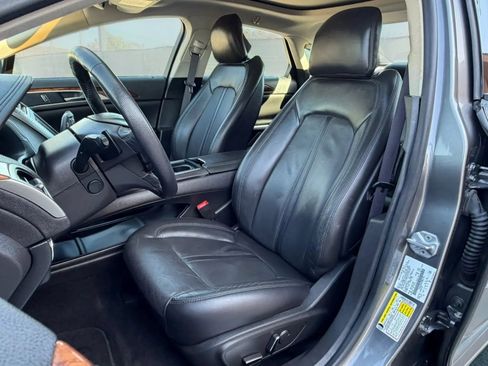 Used 2014 Lincoln MKZ FWD image 10