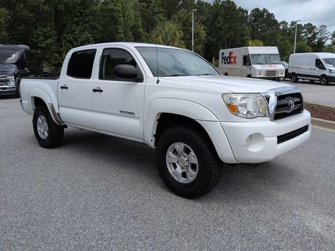 Used 2008 Toyota Tacoma PreRunner RWD image 2