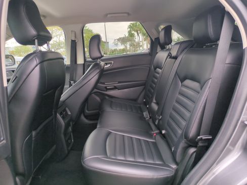 Used 2022 Ford Edge SEL image 14