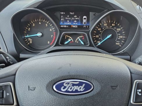 Used 2017 Ford Escape SE w/ Equipment Group 201A FWD image 26