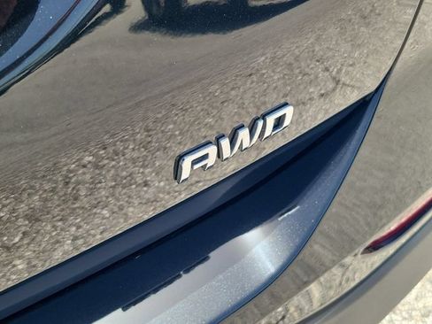 Used 2023 Chevrolet Equinox LS AWD/4WD image 5