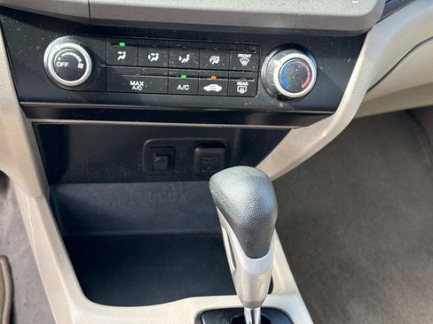 Used 2012 Honda Civic LX image 5