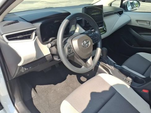 Used 2026 Toyota Corolla LE FWD image 15