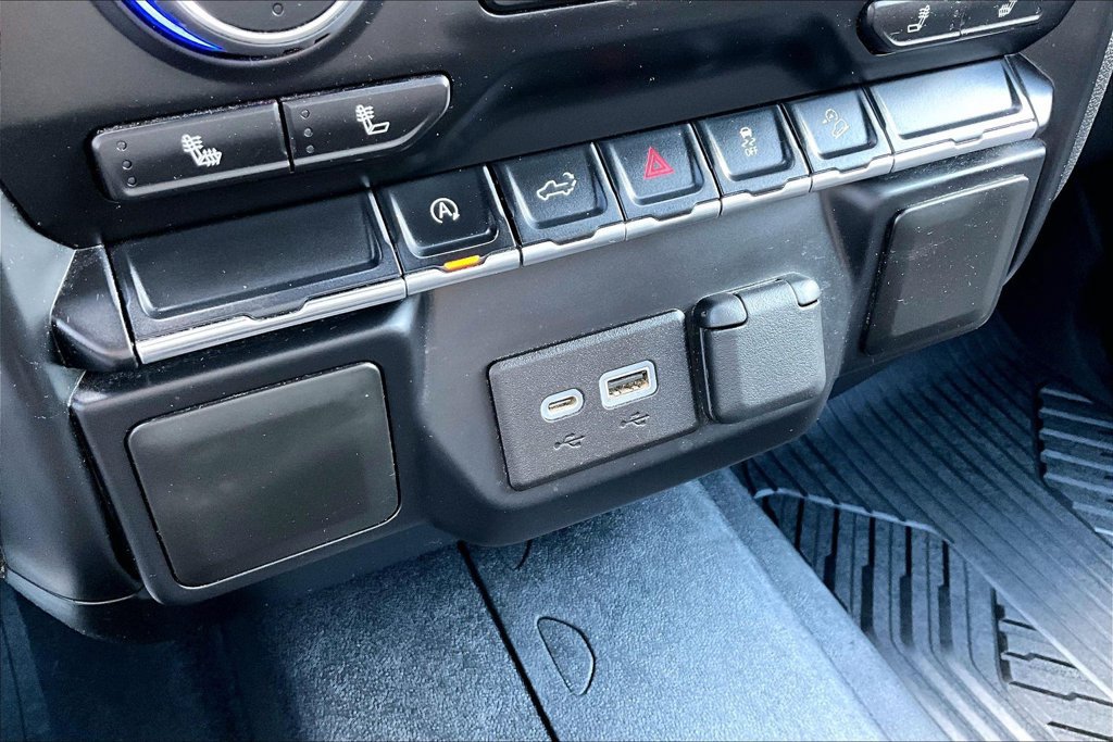 Used 2021 Chevrolet Silverado 1500 LT AWD/4WD image 17