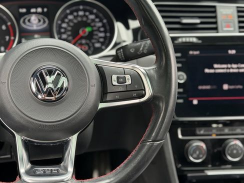 Used 2018 Volkswagen GTI SE w/ SE Leather Package image 44