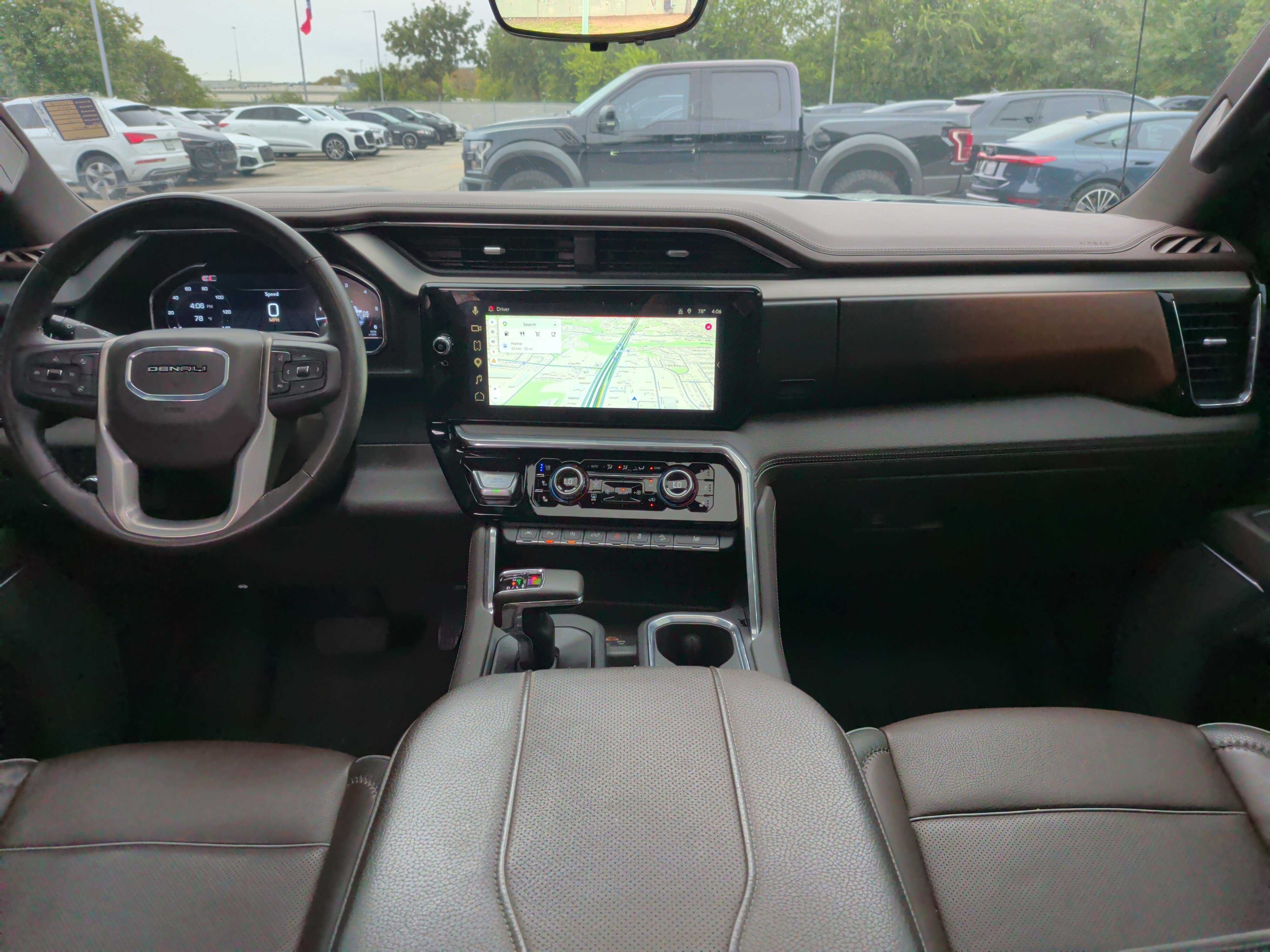 Used 2024 GMC Sierra 1500 Denali w/ Denali Reserve Package AWD/4WD image 30