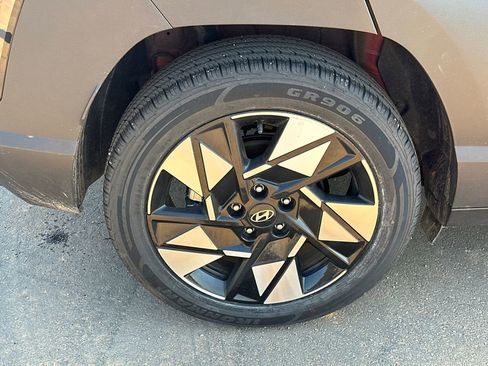 Certified 2025 Hyundai Kona SEL image 17