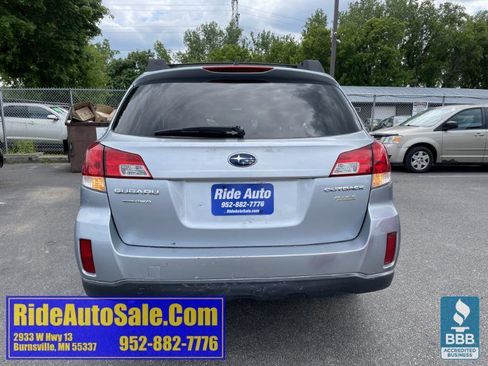 Used 2013 Subaru Outback 2.5i Limited AWD/4WD image 6
