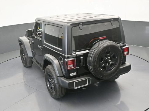 Used 2025 Jeep Wrangler Sport image 44