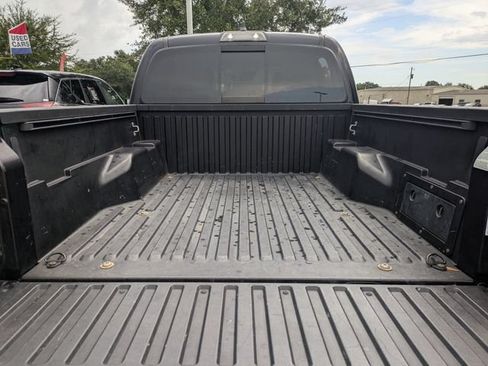 Used 2022 Toyota Tacoma SR5 w/ Technology Package RWD image 31