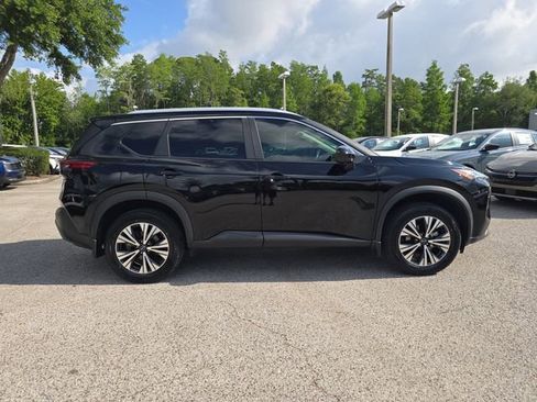Certified 2023 Nissan Rogue SV w/ SV Premium B Package FWD image 9