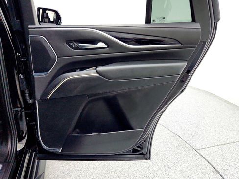 Used 2023 Cadillac Escalade Sport w/ LPO, ONYX Package image 29