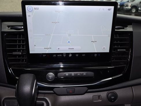 Used 2023 Ford Transit 350 XLT image 7