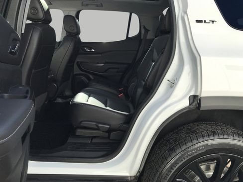 Certified 2023 GMC Acadia SLT w/ Elevation Edition image 27