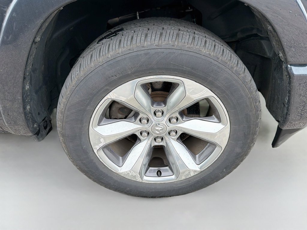 Used 2019 RAM 1500 Limited w/ Advanced Safety Group AWD/4WD image 9