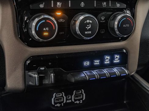 Used 2022 RAM 3500 Laramie AWD/4WD image 27