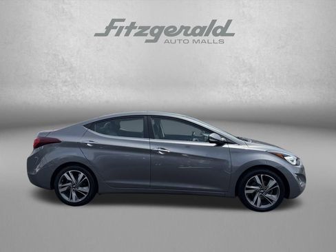 Used 2014 Hyundai Elantra Limited w/ Option Group 03 FWD image 3