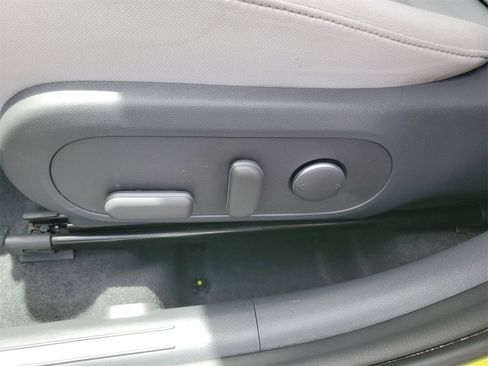 Used 2024 Hyundai Kona SEL w/ Convenience Package image 7