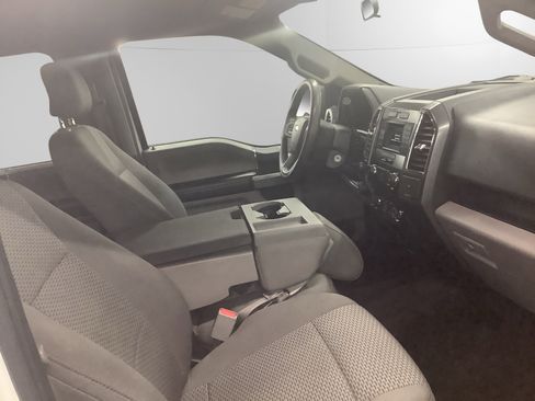 Used 2016 Ford F150 XLT w/ Trailer Tow Package image 15
