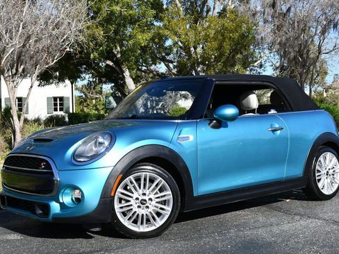 Used 2017 MINI Cooper S image 25