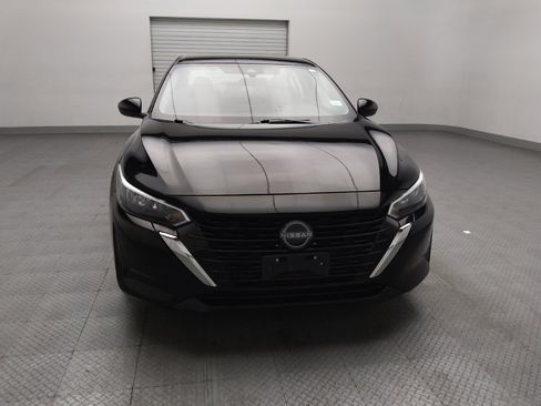 Used 2025 Nissan Sentra SV FWD image 14