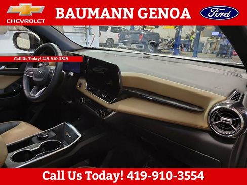 Used 2025 Chevrolet Equinox ACTIV w/ Safety and Technology Package image 16