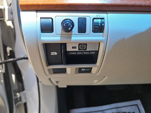 Used 2013 Subaru Outback 2.5i Limited w/ Moonroof Pkg AWD/4WD image 26