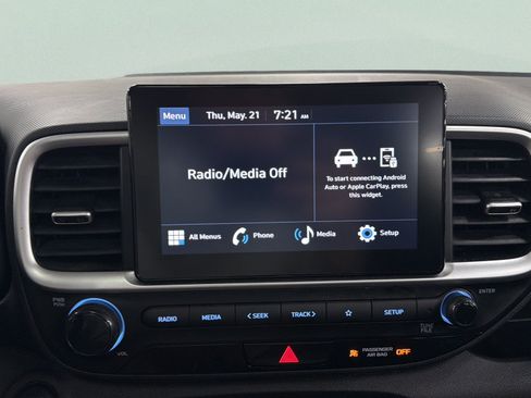 Used 2025 Hyundai Venue SEL FWD image 26