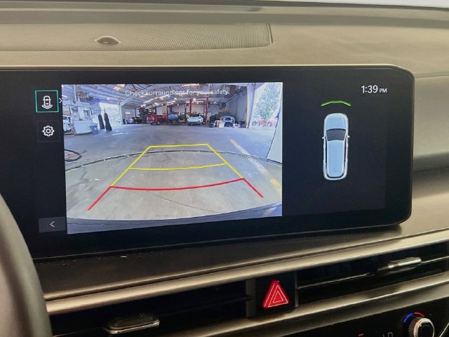 Used 2025 Kia Sorento EX FWD image 12