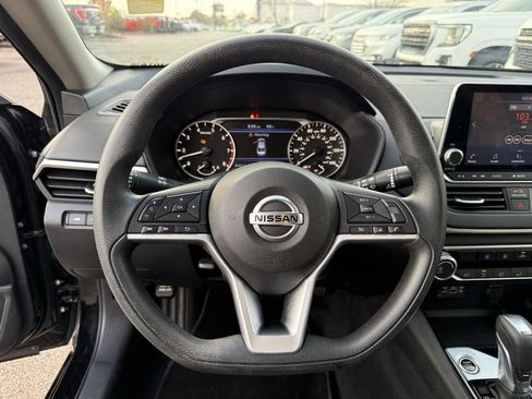 Used 2021 Nissan Altima 2.5 SV image 11