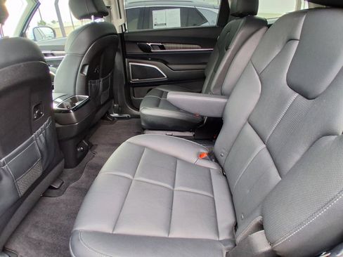 Used 2023 Kia Telluride EX w/ EX Captain's Chair Package image 20
