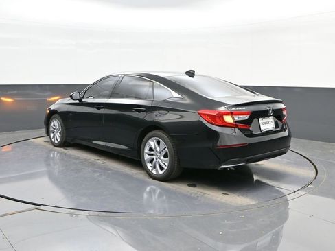 Used 2019 Honda Accord LX image 5