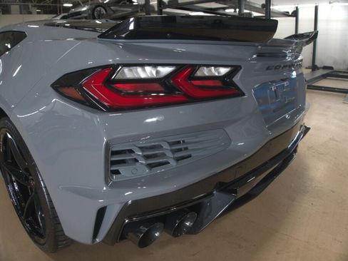 Used 2025 Chevrolet Corvette E-Ray w/ ZER Performance Package image 19