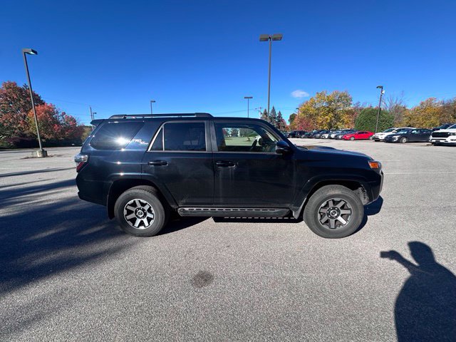 Used 2021 Toyota 4Runner TRD Off-Road Premium w/ Moonroof Package AWD/4WD image 2