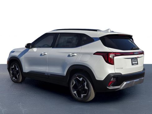 New 2026 Kia Seltos EX image 11