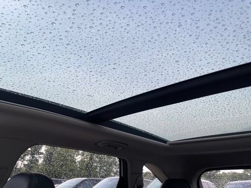 Used 2022 Kia Sorento S w/ Panoramic Sunroof Package AWD/4WD image 15