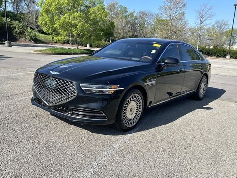 Used 2022 Genesis G90 3.3T Premium RWD image 3