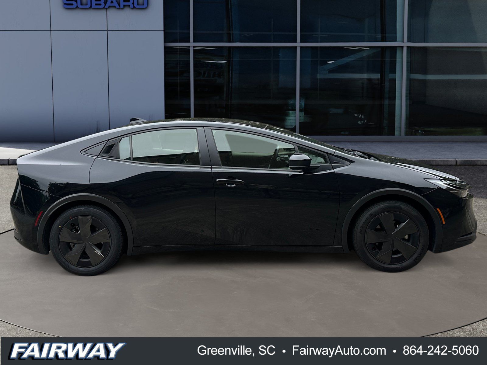 Used 2025 Toyota Prius LE FWD image 9