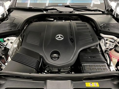 New 2026 Mercedes-Benz S 580e 4MATIC Sedan image 9