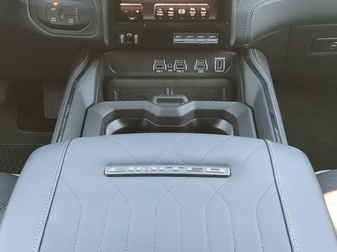 Used 2026 RAM 3500 Limited image 17