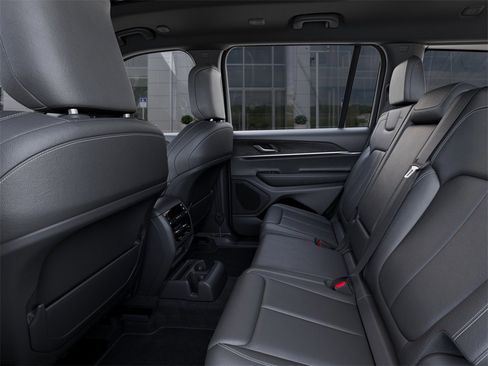 New 2025 Jeep Grand Cherokee L Limited w/ Black Appearance Package image 23