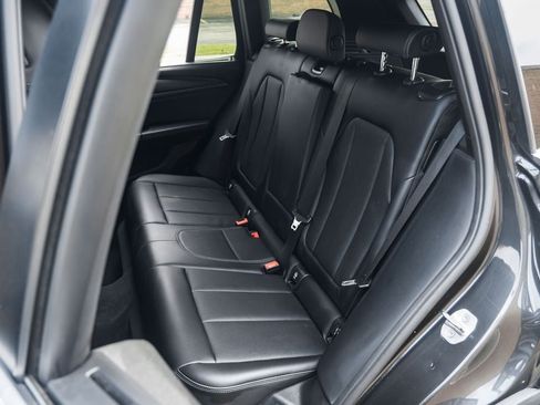 Used 2024 BMW X3 xDrive30i w/ Premium Package AWD/4WD image 18